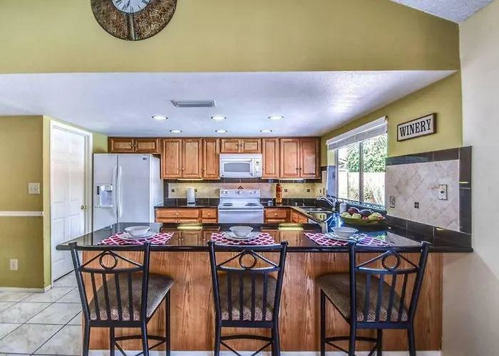 Larkspur - Lovely & Entertaining Hot Tub With Pool, Living! Holiday home *