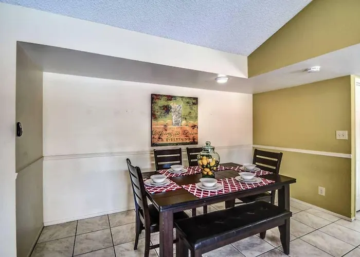 Larkspur - Lovely & Entertaining Hot Tub With Pool, Living! Phoenix