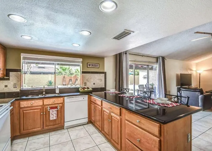 Larkspur - Lovely & Entertaining Hot Tub With Pool, Living! * Phoenix